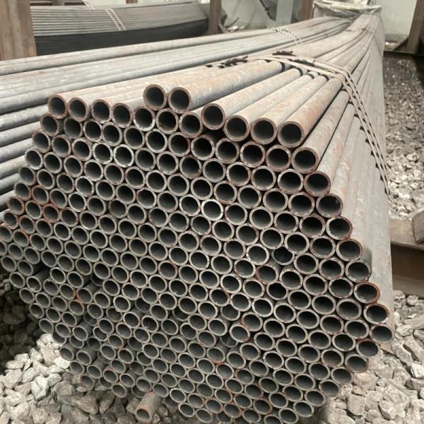 JIS SS400 Standard Cold rolled Carbon Steel Seamless Pipes Mild Steel Tube 0.75mm Thickness 23mm OD EN