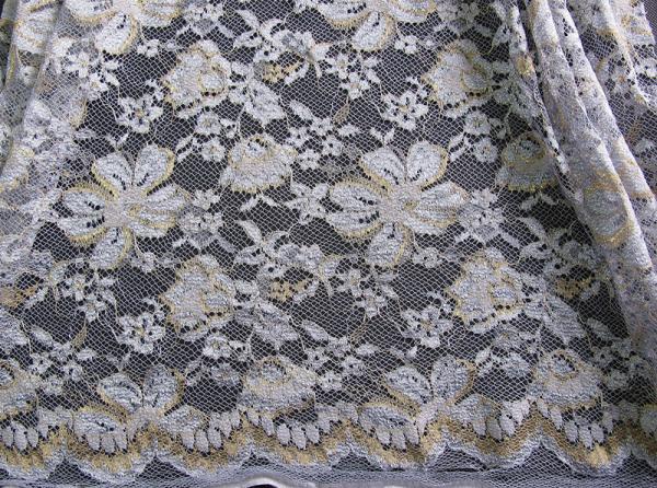 Black Scalloped Metallic Bulk Floral Lace Fabric Eco-Friendly Dyeing CY-LW0060