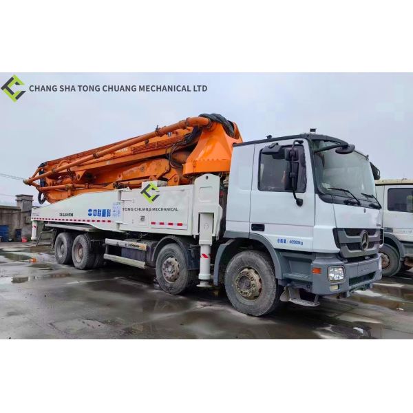 Zoomlion Heavy Industries Second Hand Concrete Pump Truck Remanufactured 52m