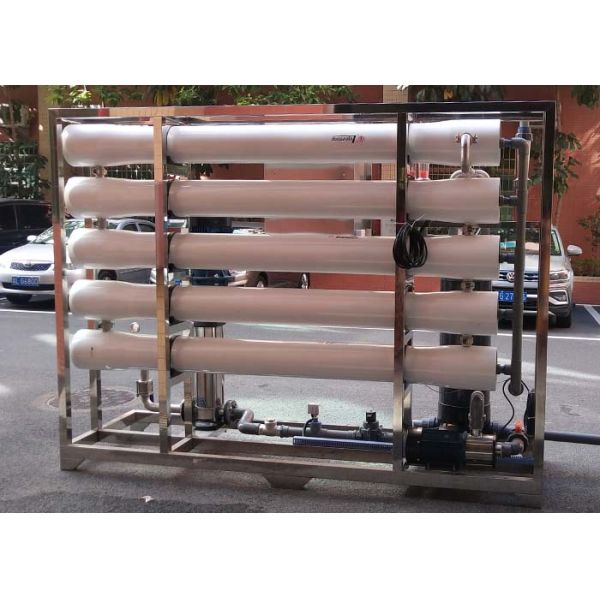 Brackish reverse osmosis desalination system 10m3/H Water Treatment Filtration Plant For Agriculture