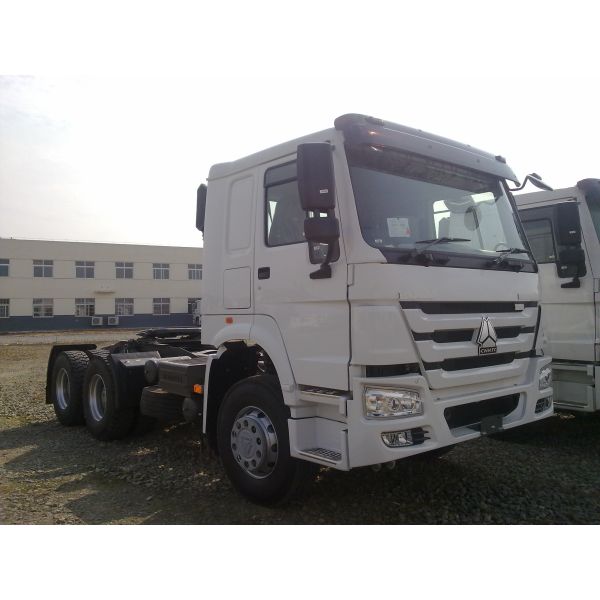 Veículo com rodas 290HP de Sinotruck HOWO 4x2 6 principal - caminhão principal do trator do motor