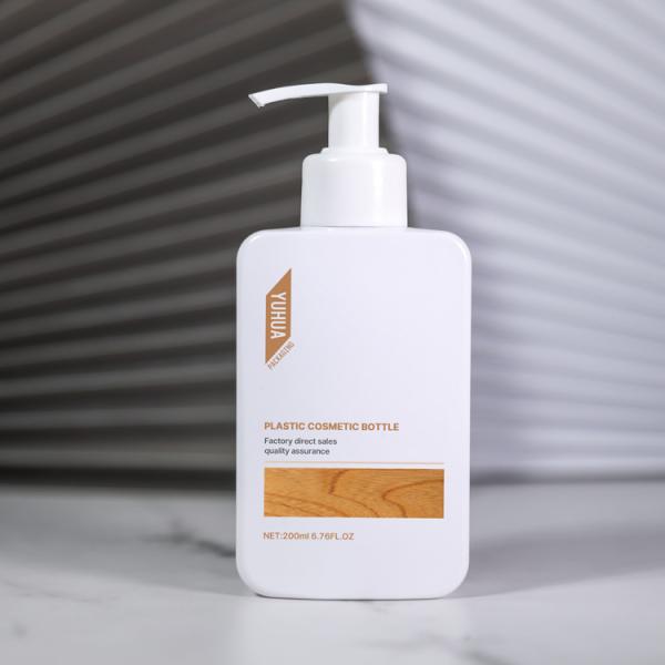 bouteille rectangulaire de l'ANIMAL FAMILIER 200ml avec la couleur adaptée aux besoins du client par pompe de lotion