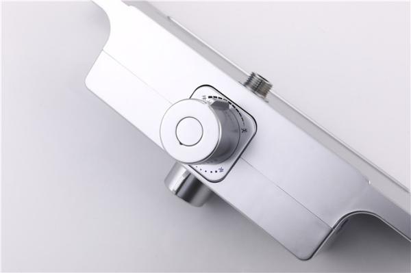 38 Degree Electronic Thermostatic Mixing Valve , Solar Shower Tempering Valve