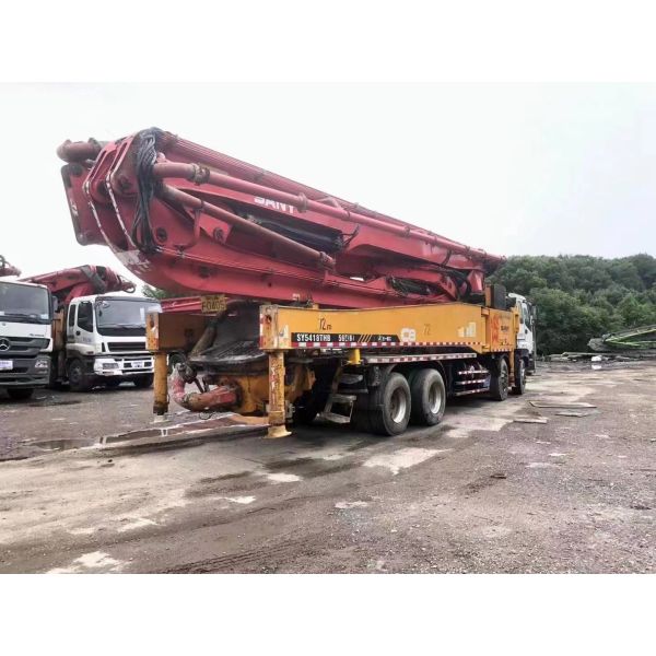 2012 2013 2018 2019 Sany Подержанный бетонный насосный грузовик с хорошим состоянием Volvo Benz Isuzu шасси