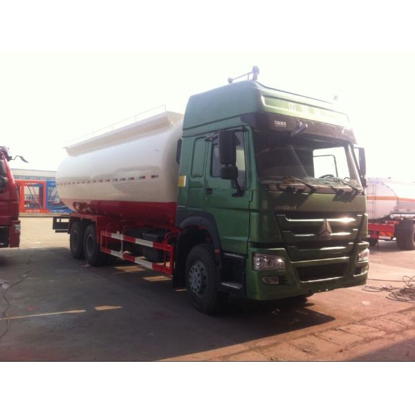 Sinotruk Howo 6X4 Bulk Cement Tank Truck dry mortar silo Bulk Dust powder material transportation vehicle camiones cisternas