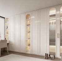 Vêtements blancs français de luxe modernes Armoires avec dressing Table personnalisée Chambre à coucher Armoires en bois avec miroir