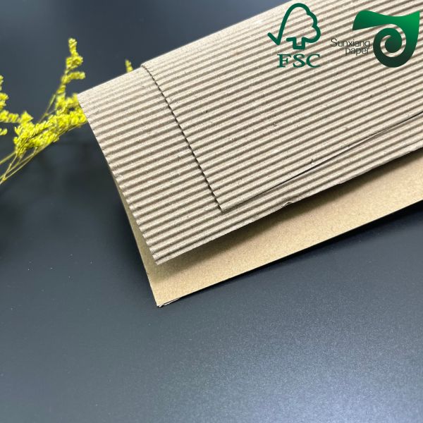 FSC E Flute Black Corrugated Paper Cardboard  110gsm 120gsm 150gsm Thickness
