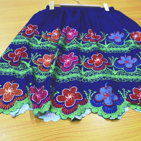 Vestido impreso bordado moda hawaiana de encargo del estilo de la falda de las mujeres