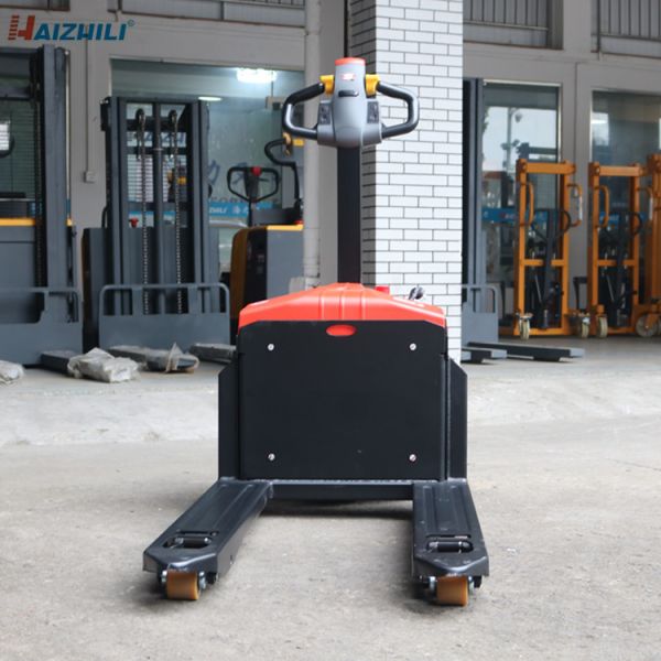 Low Consumption Walkie Pallet Truck , 1.5 Ton Small Pallet Jack With Attractive Appearance