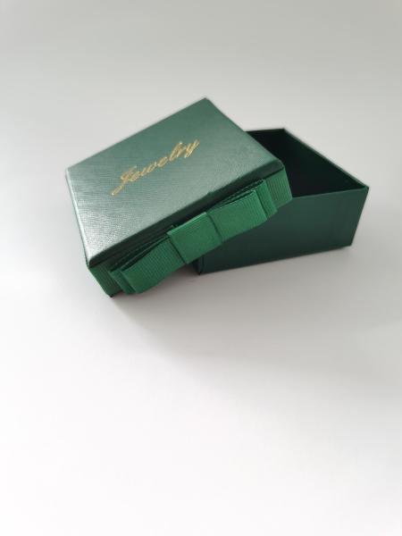 Pantone Die Cut Packaging Box Embossed Cosmetic Folding Corrugated Cardboard