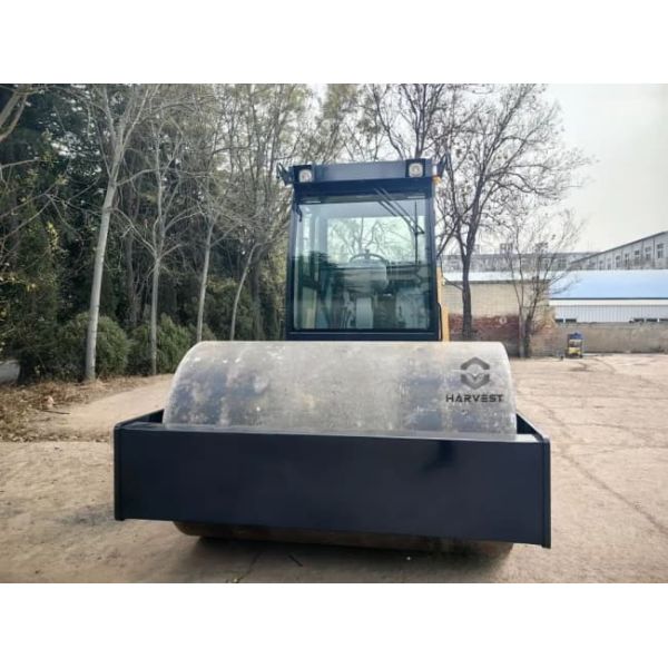 10T LT210B 97kw Cummins 6BT5.9 rouleau routier Vendre bien près du Nigeria