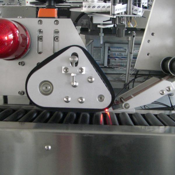 10ml Vials Plastic Tube Ball Pen Automatic Labeling Machine Eyebrow Pencil Horizontal Labeling Machine