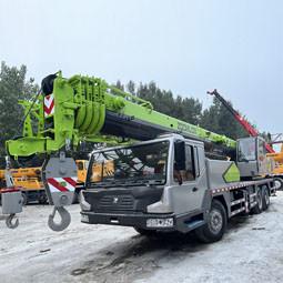 ZOOMLION 中古クレーンZTC500H 50トンの負荷能力 建設