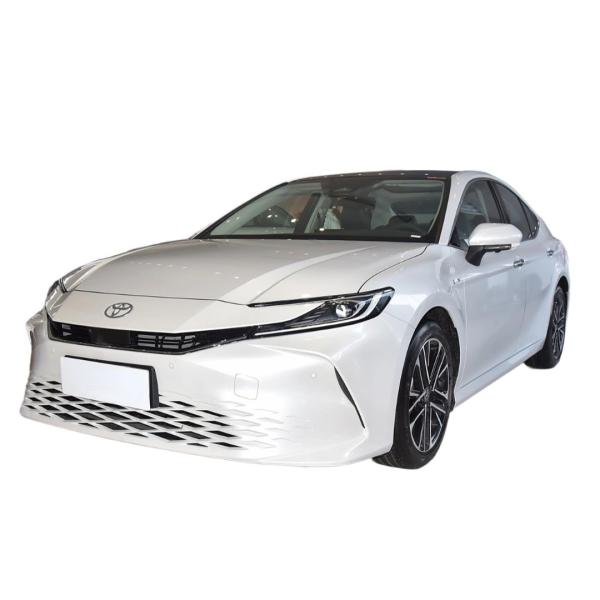 2024 Toyota Camry 2.0L Sports Plus Hybrid Sedan FWD Left-Hand Drive Single Motor 4915*1840*1450 for Chinese Markets