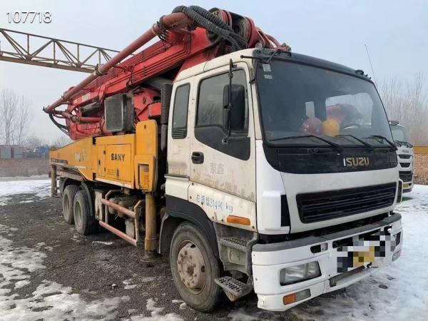 2010 Pompes à béton d'occasion SY5313THB Mercedes Isuzu Pompes montées sur camion