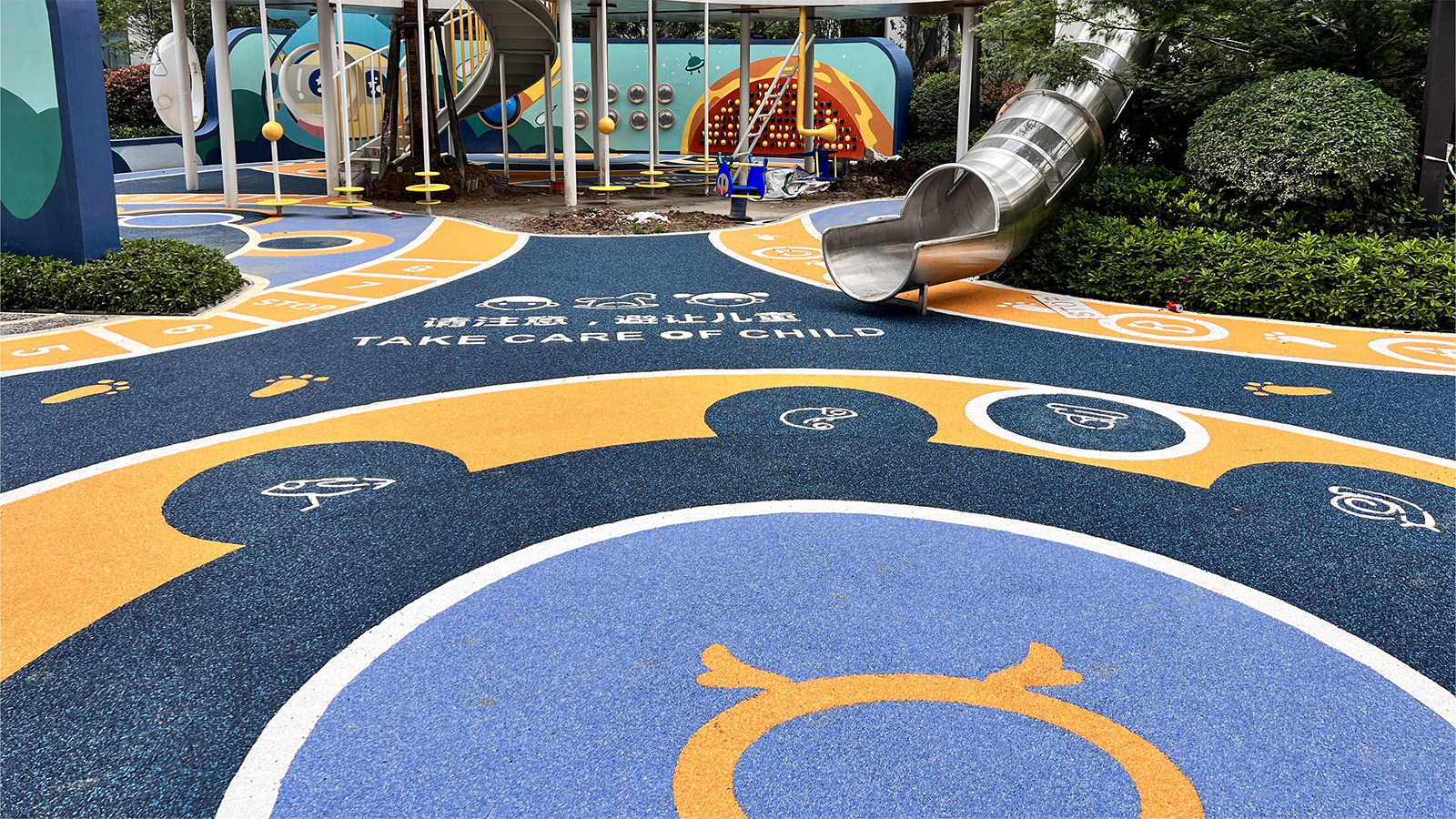 Anti-Yellowing EPDM Granules | UV Resistant Playground Surface