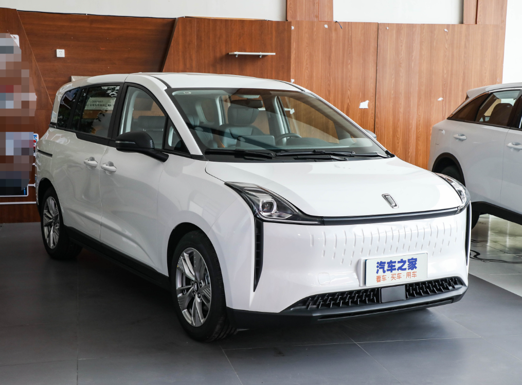 2024 Faw Bestune NAT Pro E05 EV Автомобиль Большой внедорожник 7 мест МРВ для энергетического электромобиля