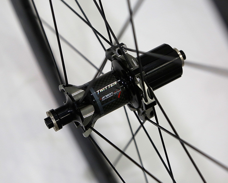 Легковес Wheelset диска углерода высокой жесткости 40mm с эпицентром деятельности 3K