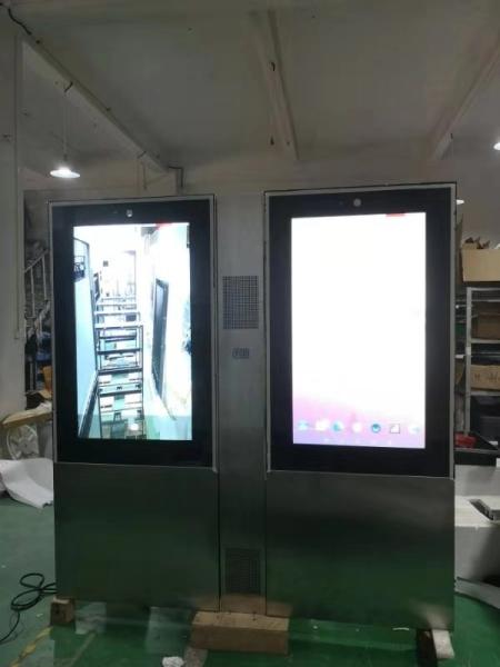 Outdoor Floor Standing Advertising Player Lcd 55 Aluminum Alloy Material 50/60 HZ