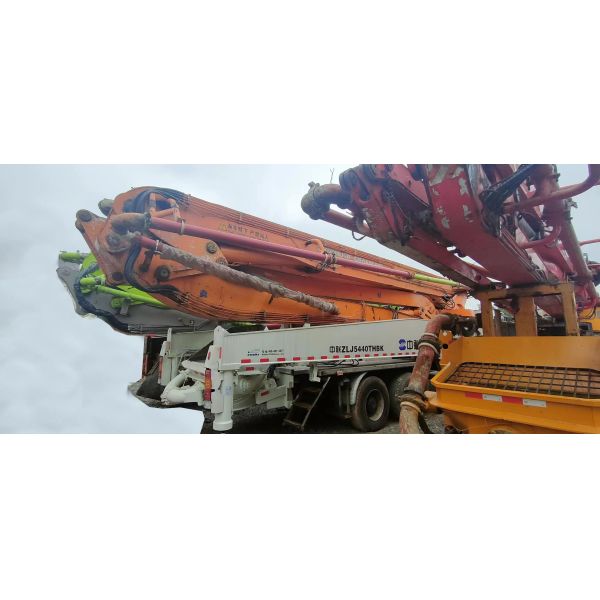 Sany использованный бетон насос грузовик 62м грузовик монтированный бетон насос подержанный