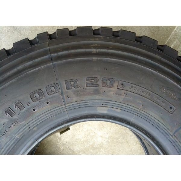 Rib Type Tread On Road Off Road Tires , Off Road Tires For 20 Inch Rims 11.00R20 Size