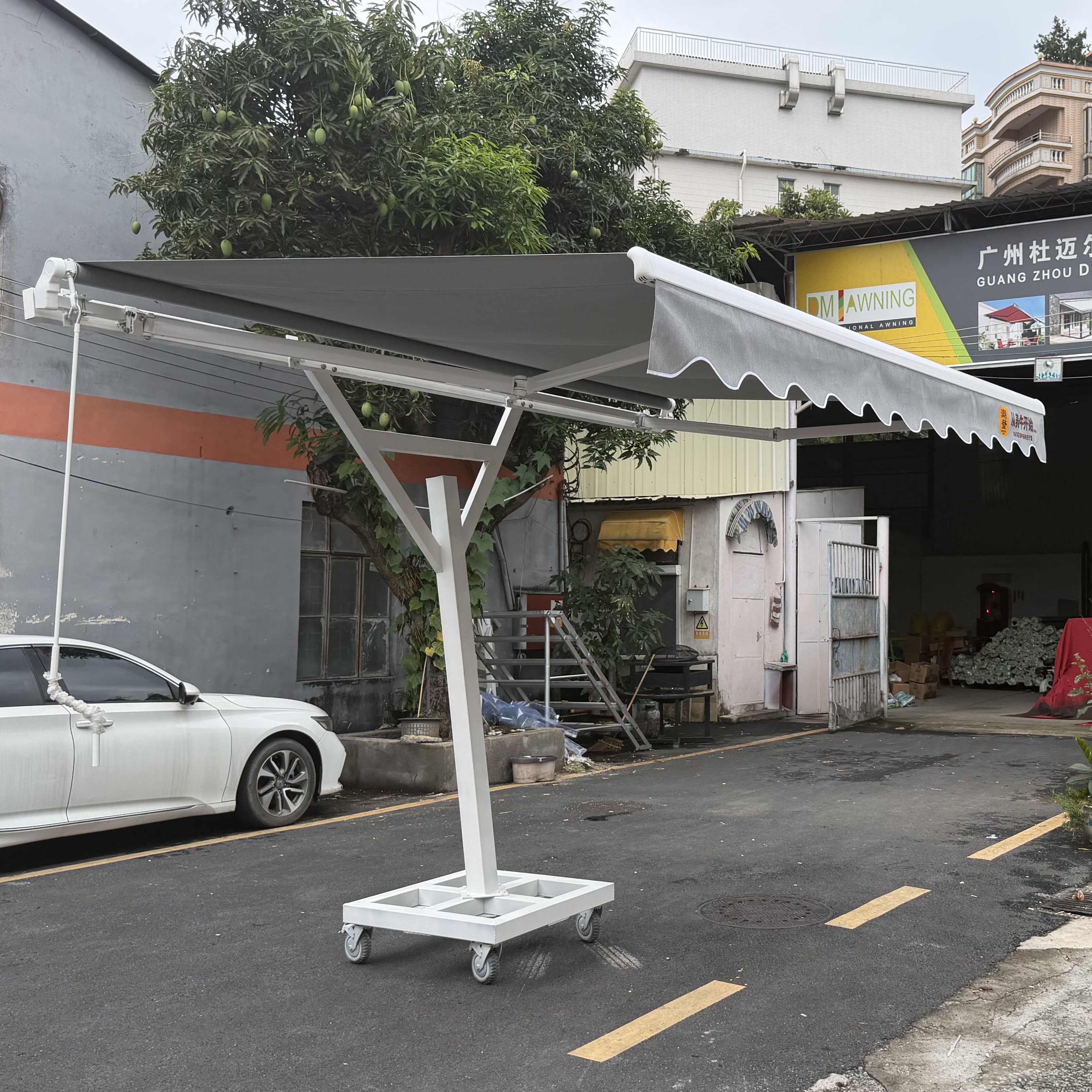 Heavy Duty Freestanding Retractable Arm Awning with Wheeled Base for Storefront