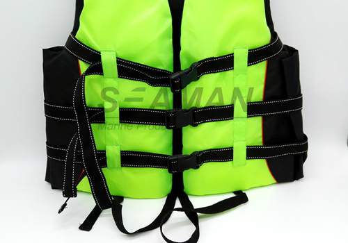 Взрослый зеленый спасательный жилет шлюпки пловучести спасательного жилета ПФД водных видов спорта своиственный