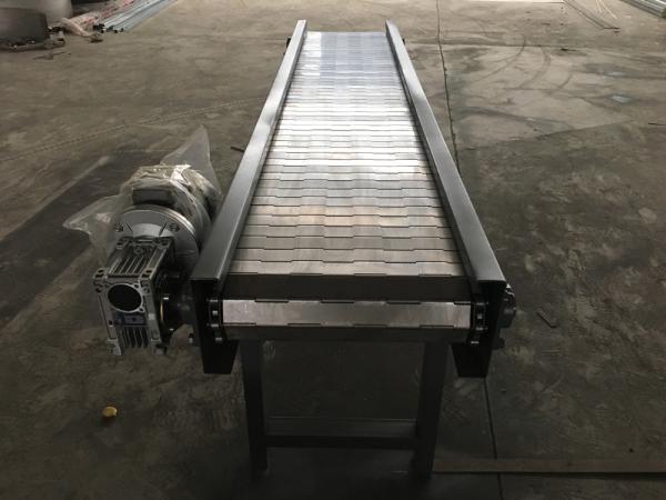 China Conveyor de cintura de tamanho personalizado Produto acabado PVC Conveyor de cintura