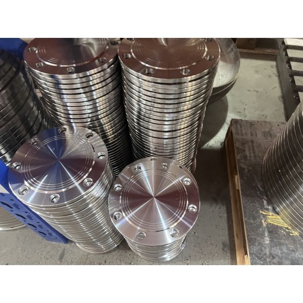 Stainless Steel Blind Flange - Vibration-Resistant Seal for High-Frequency Operating Piping