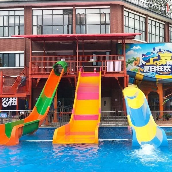 Fiberglass Body Amusement Park Water Slide 120-180 Guests/Hr