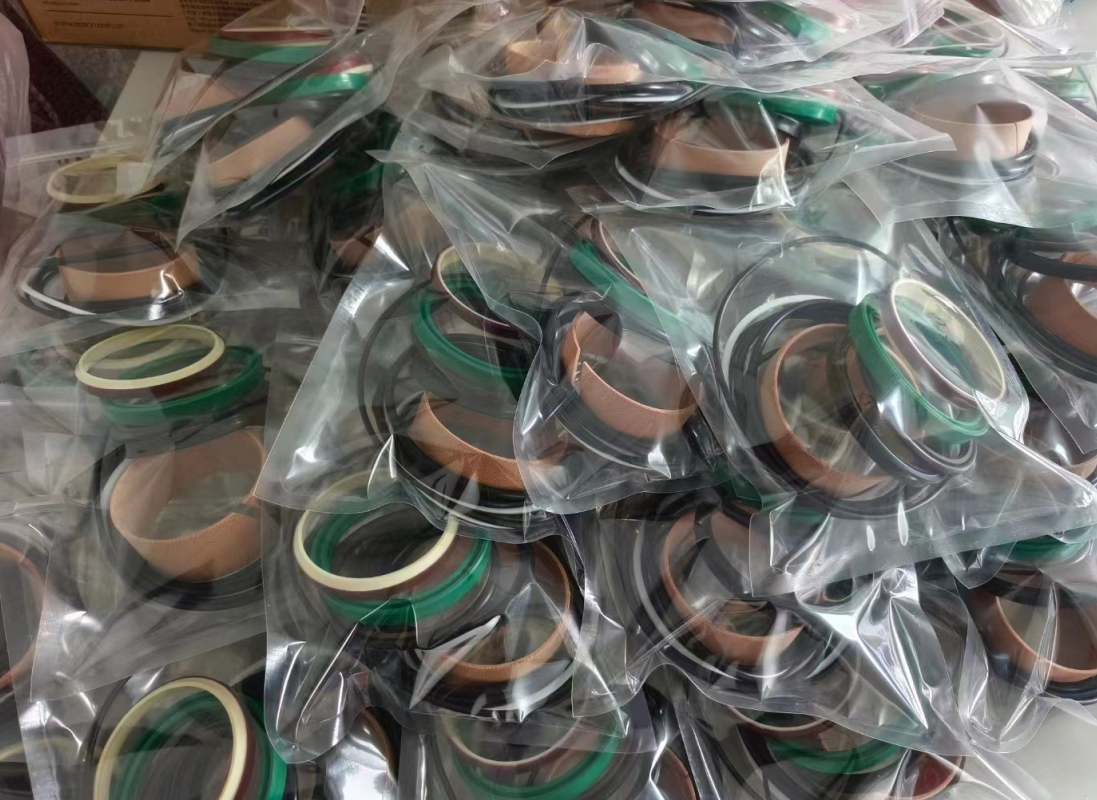 Гидравлические комплекты на заказ для уплотнения цилиндров