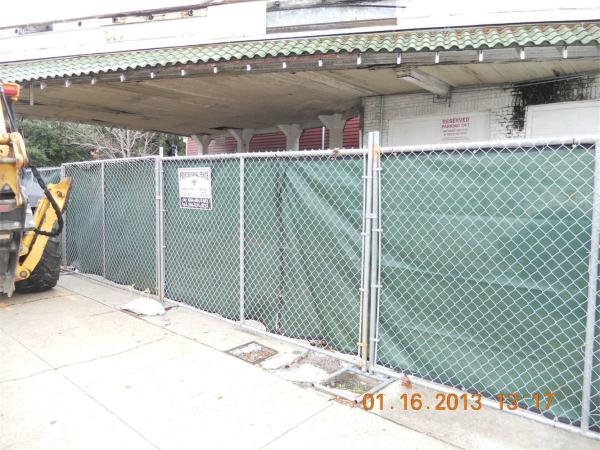 chain link temporary construction fence panels 6FT X 10F Mesh 2 3/8  x 2 3/8 ( 60mm x 60mm ) x 12 gauge wire