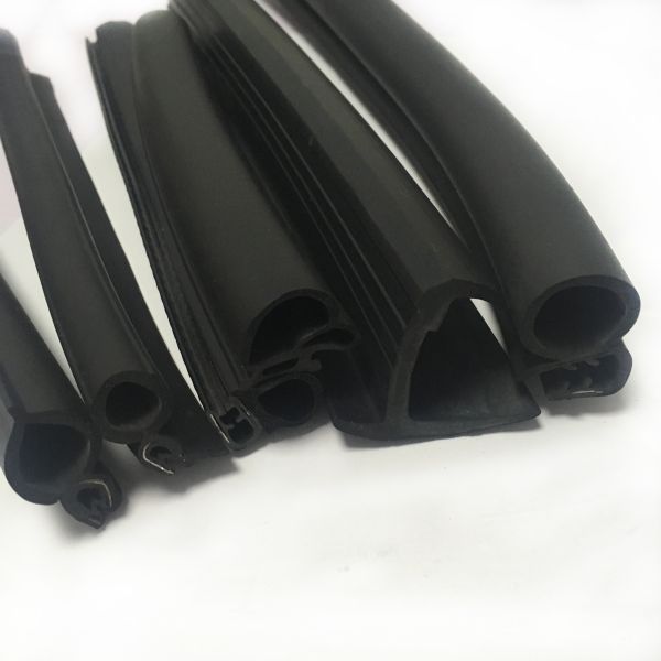 Co экструзия V-образный резиновый уплотнитель EPDM пеноподобный уплотнитель для автомобилей и других транспортных средств