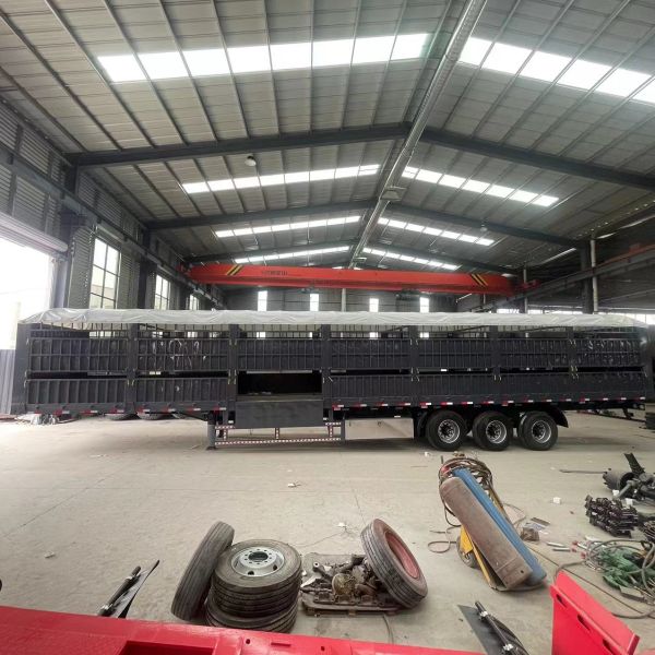 Semi-Trailer Special for Animal Husbandry Transportation Cargo Storage Fence
