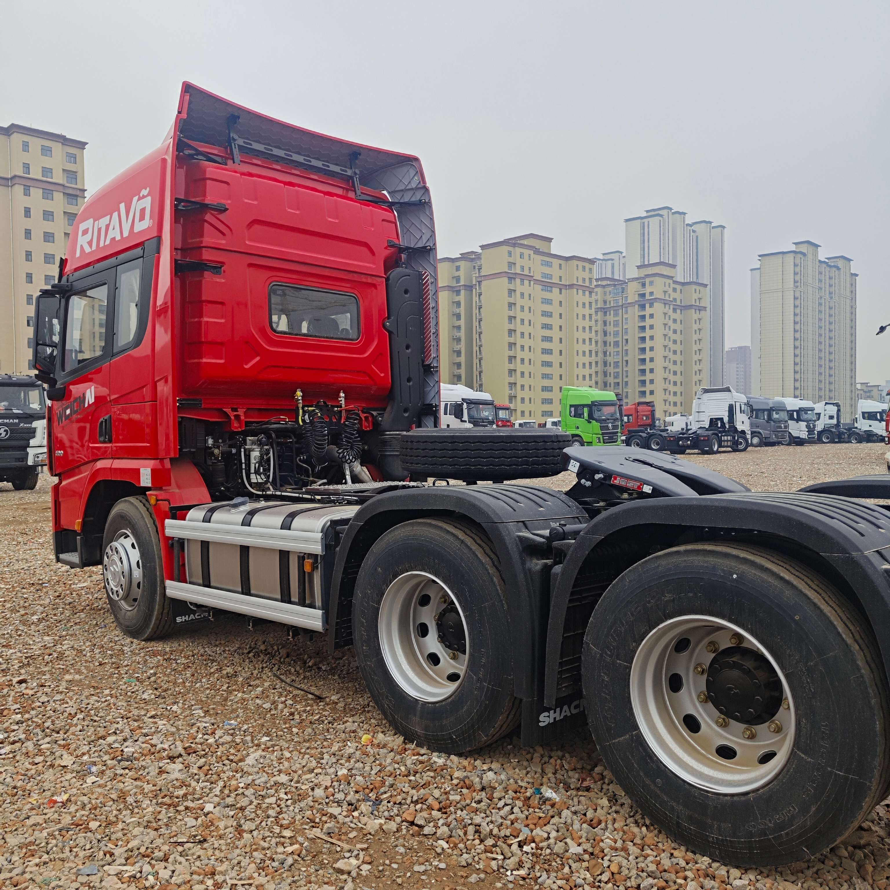 Shacman X3000 6×4 Tractor Truck 460HP Diesel 600L Aluminum Fuel Tank for Heavy Duty Fleet Haulage