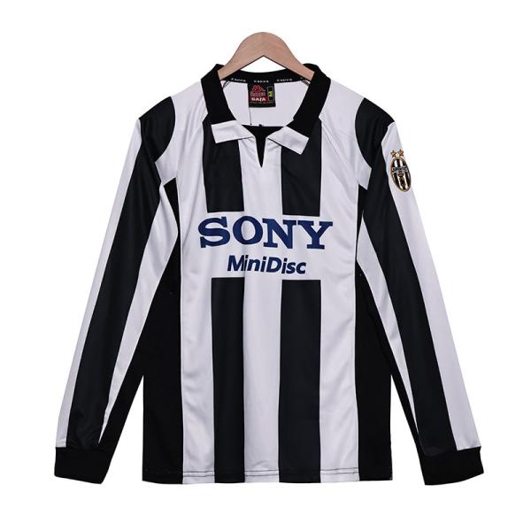 La Juventus 1997 Retro Long Sleeve Fan Home Edition Jersey de football rend hommage aux champions de la Ligue des champions