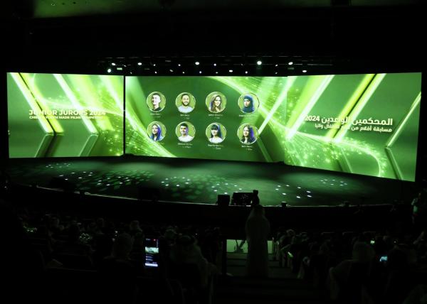 O diodo emissor de luz da cor completa P4.81Advertising seleciona o arrendamento exterior 1/13 1R1G1B de varredura