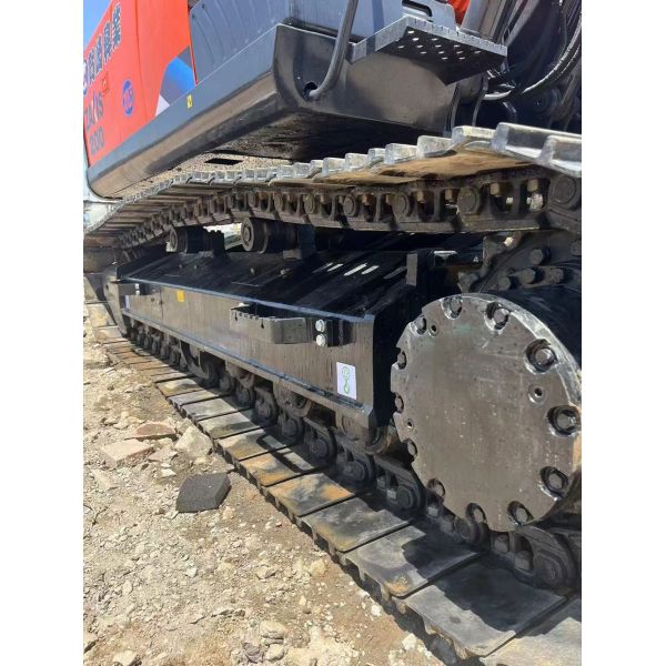 Hitachi ZX200-3 Excavator 20 Ton Tracked Excavator That Has Been