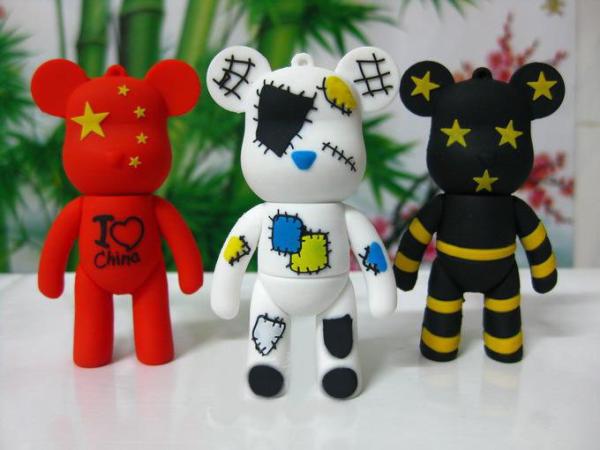 Movimentações bonitos do flash de USB do urso bonito da violência