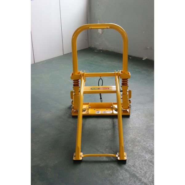 ISO9001 1100mm Length Folding Parking Barrier