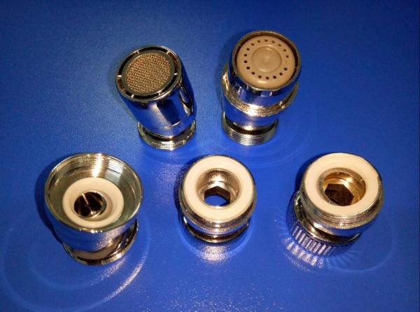 Water Saving Faucet Accessory , Plastic Kitchen Faucet Aerators Increasing Wetting Ability