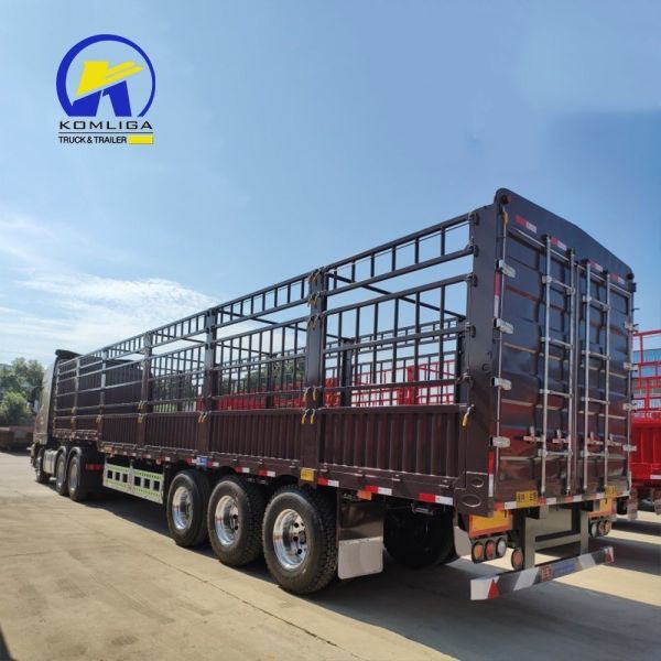 13000x2500x3900mm Tri-Axle Enclosed Cargo Trailer with Side Wall and GCC Certification