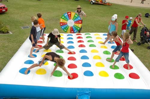 Подгонянная игра Twister больших напольных малышей раздувная для смешного