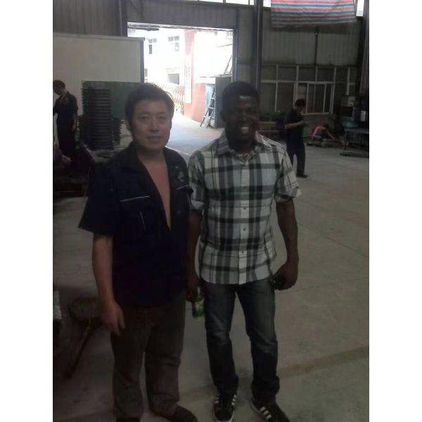 100% Inspection Black Heavy Duty Truck Disc Brake Pads for Trailer Chassis Parts