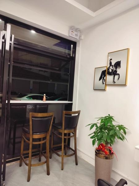 Luxury Villa Folding Windows - Panoramic Glass & Minimal Frames