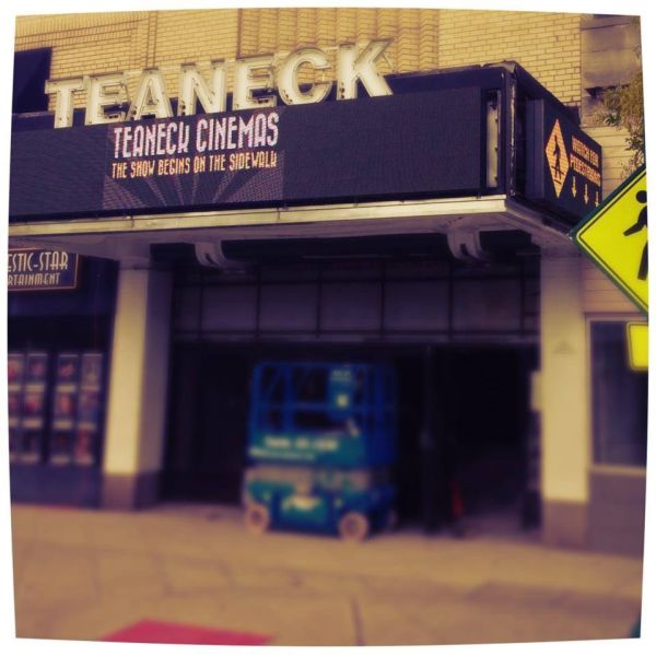 Front Open Cabinet SMD 10mm Advertising LED wall display screen WIFI / 3G System