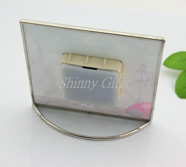 Shinny Gifts Fashion Simple Design On/Off On top Desk Clock Home Decorative