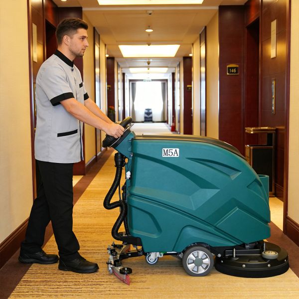 Battery Operated Walk Behind Floor Scrubber 90W Traction 155rpm Brush Speed Commercial Use