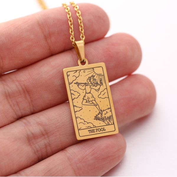 Collier pendentif Tarot doré vintage carré en acier inoxydable avec le Soleil
