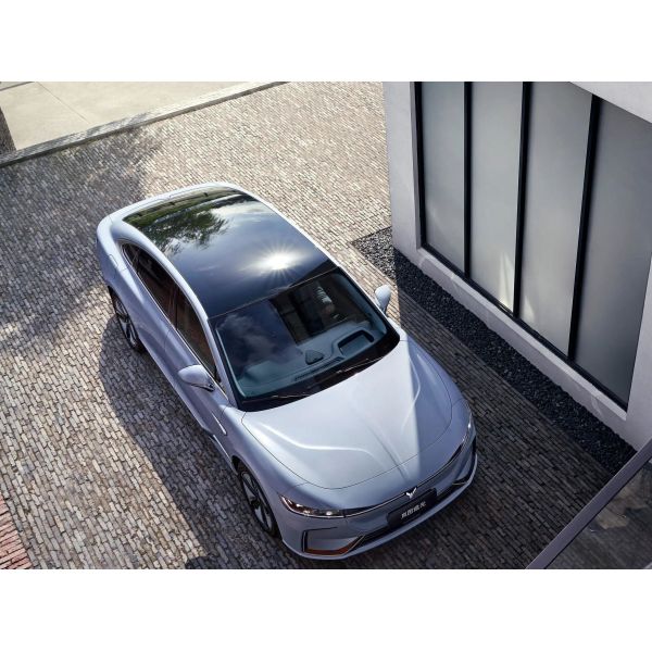 Voyah Zhuiguang Edition 580km 730km Lantu 4WD Used Electric Car High Speed EV Sedan